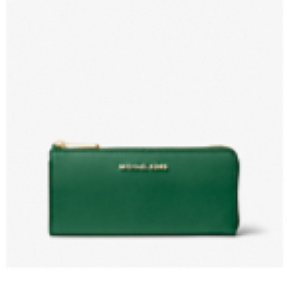 Michael Kors Jet Set Travel Large Saffiano Leather Quarter-Zip Wallet - Picture 2 of 8